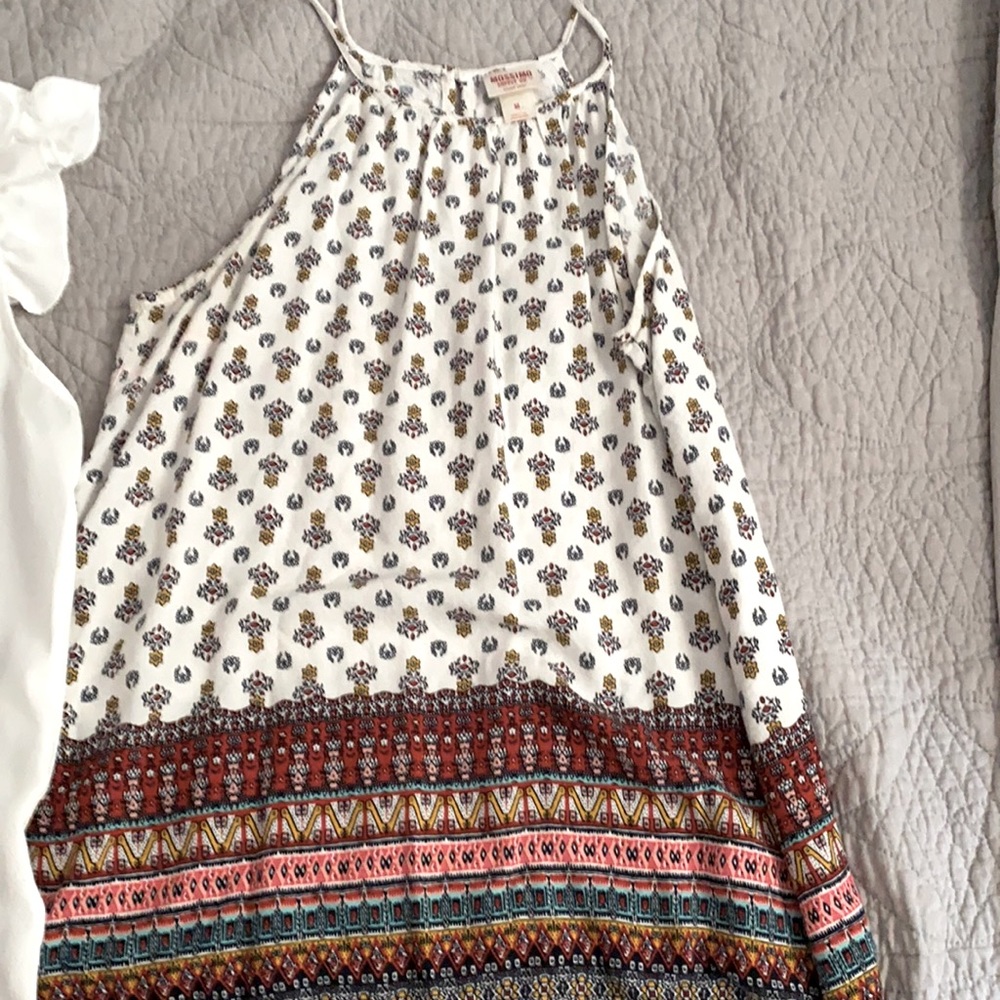 Sleeveless blouses